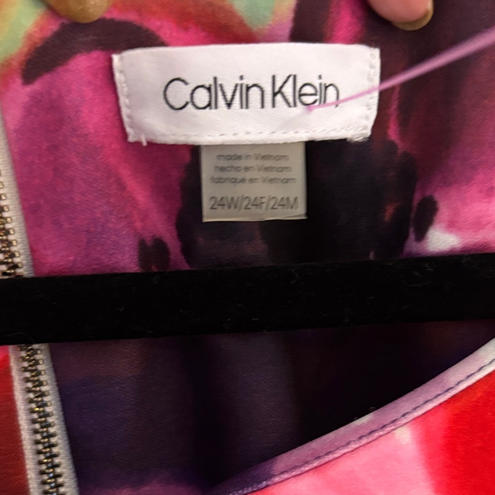 Calvin Klein Vibrant Floral Long Sleeve Dress - Picture 2 of 3